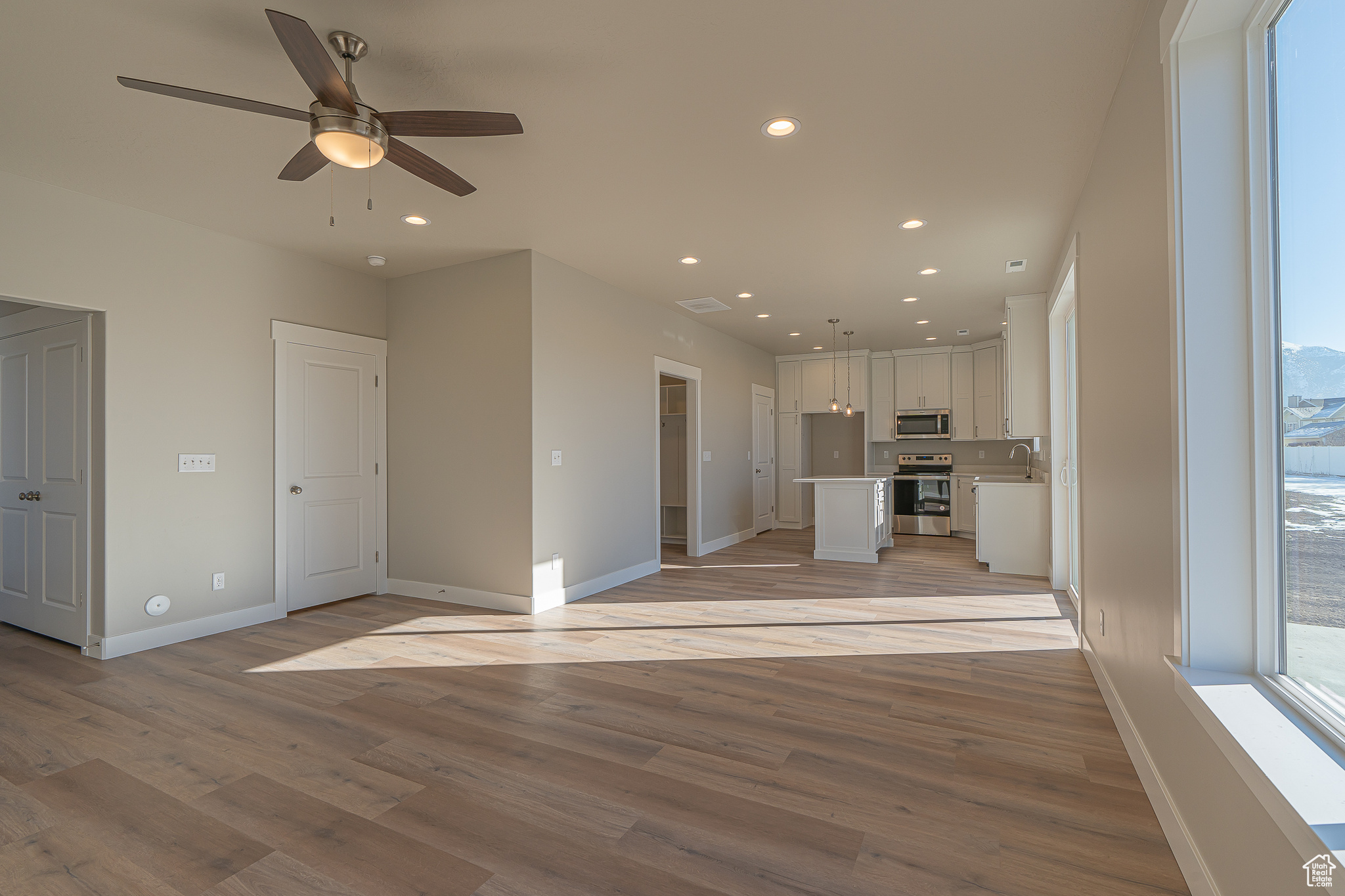 FIREFLY ESTATES - Residential
