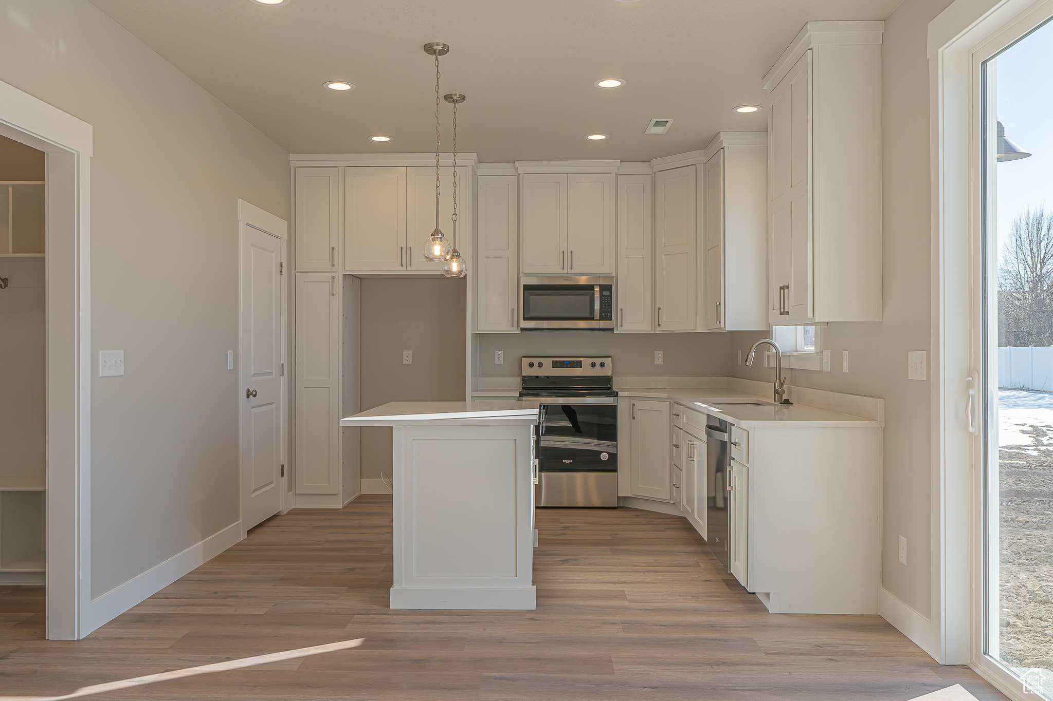 FIREFLY ESTATES - Residential