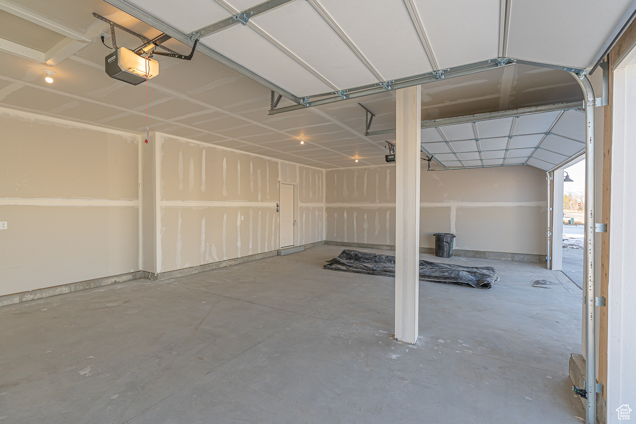 FIREFLY ESTATES - Residential