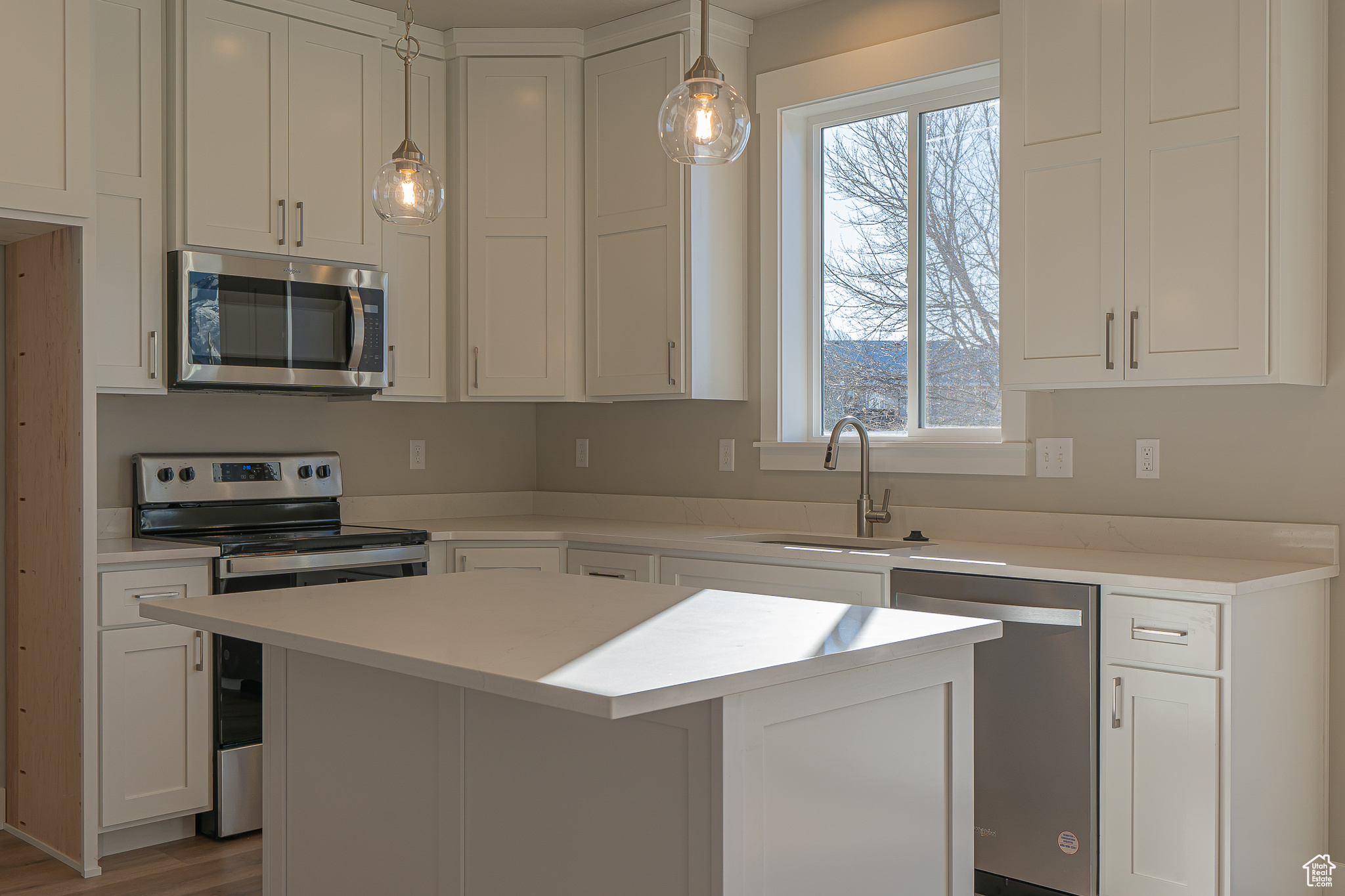 FIREFLY ESTATES - Residential