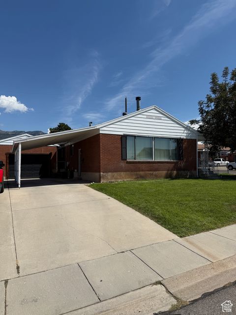 Photo of 4572 S 250 E, Washington Terrace, UT 84405 (MLS # 2108557)