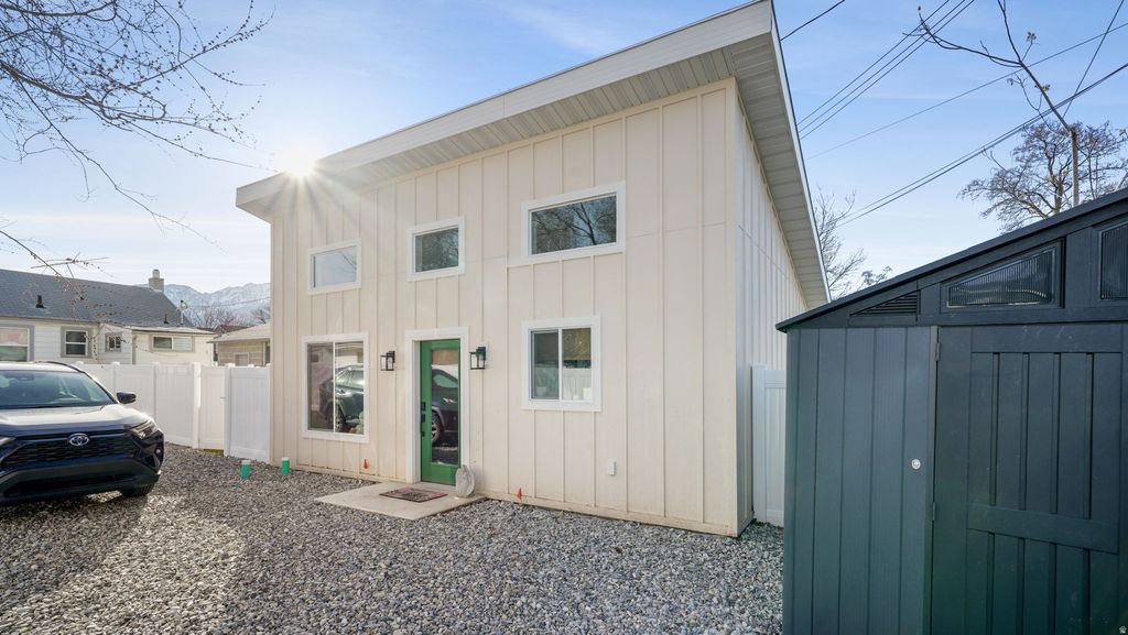 Photo of 3182 S IMPERIAL ST, Salt Lake City, UT 84106 (MLS # 2139370)