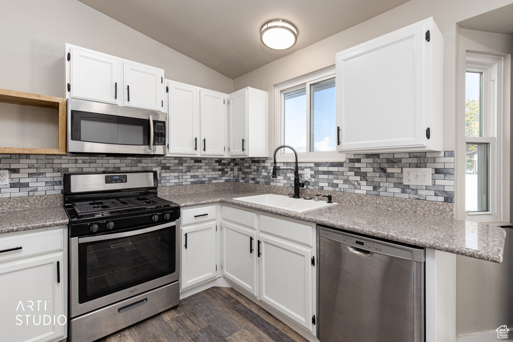 BERKSHIRE WEST PLAT - Residential