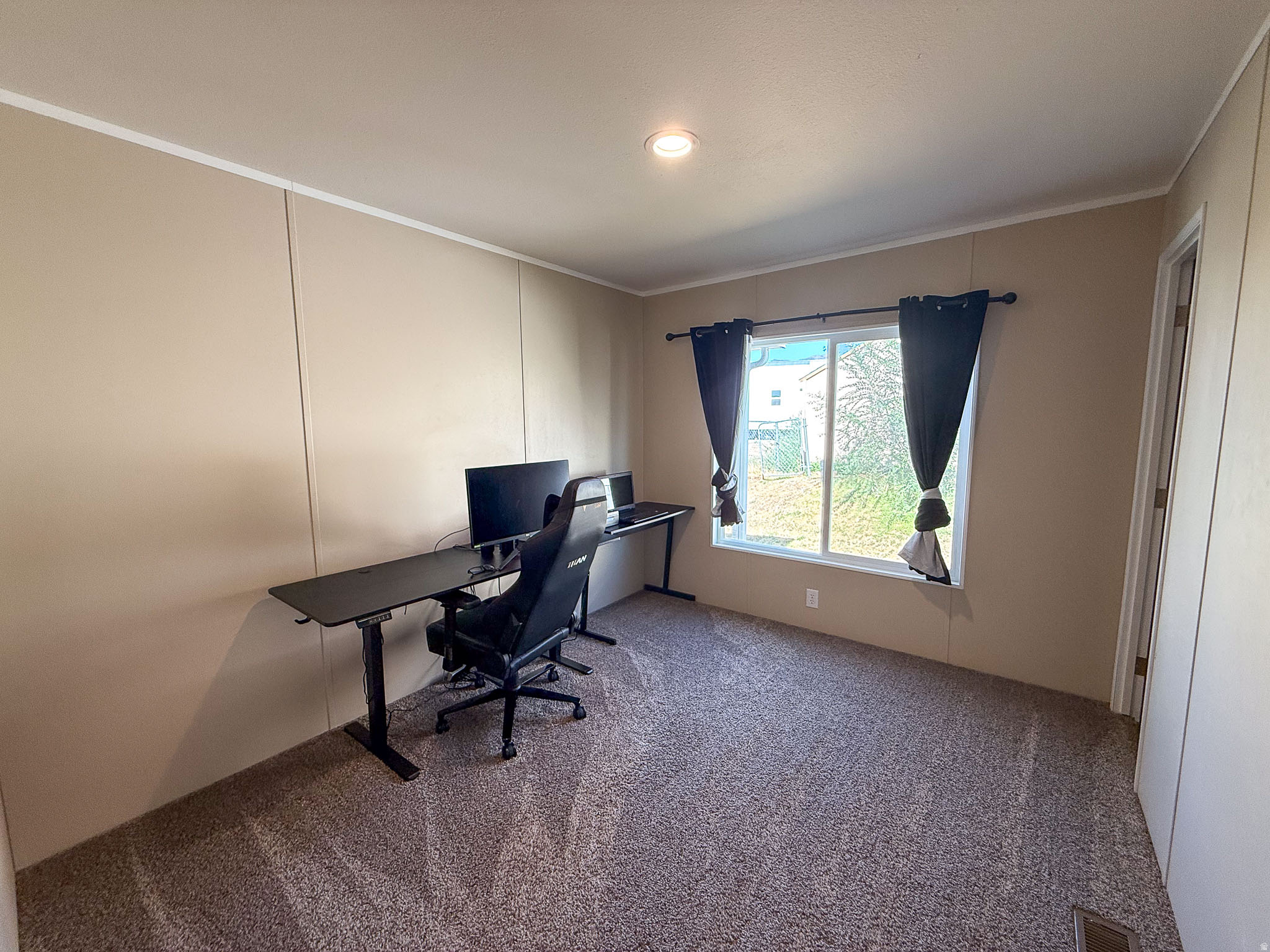 ROLLING HILLS ESTATES - Residential