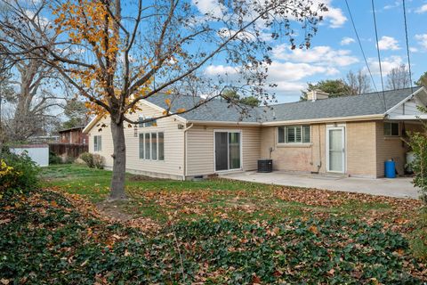 Tiny photo for 1610 E MOOR DALE LN S, Holladay, UT 84117 (MLS # 2129934)