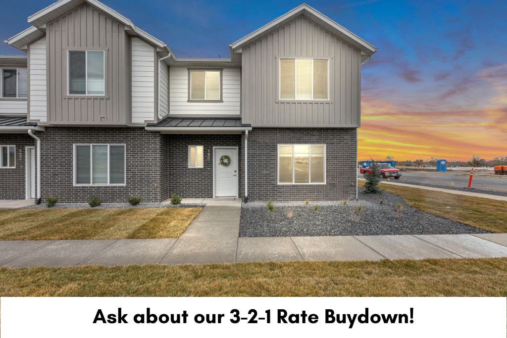 Photo of 315 E 1650 N #127, North Ogden, UT 84404 (MLS # 2177941)