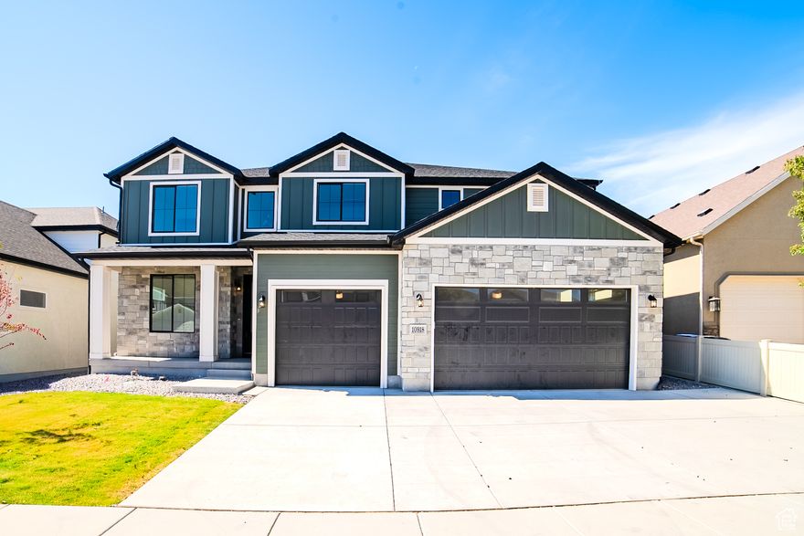 The Witzel Floorplan with a two-story vault living room, this home is an open and spacious concept. Large designer kitchen with custom pulls, plumbing, and stainless steel appliances. Laminate hardwood, upgraded carpet, designer wall finishes.