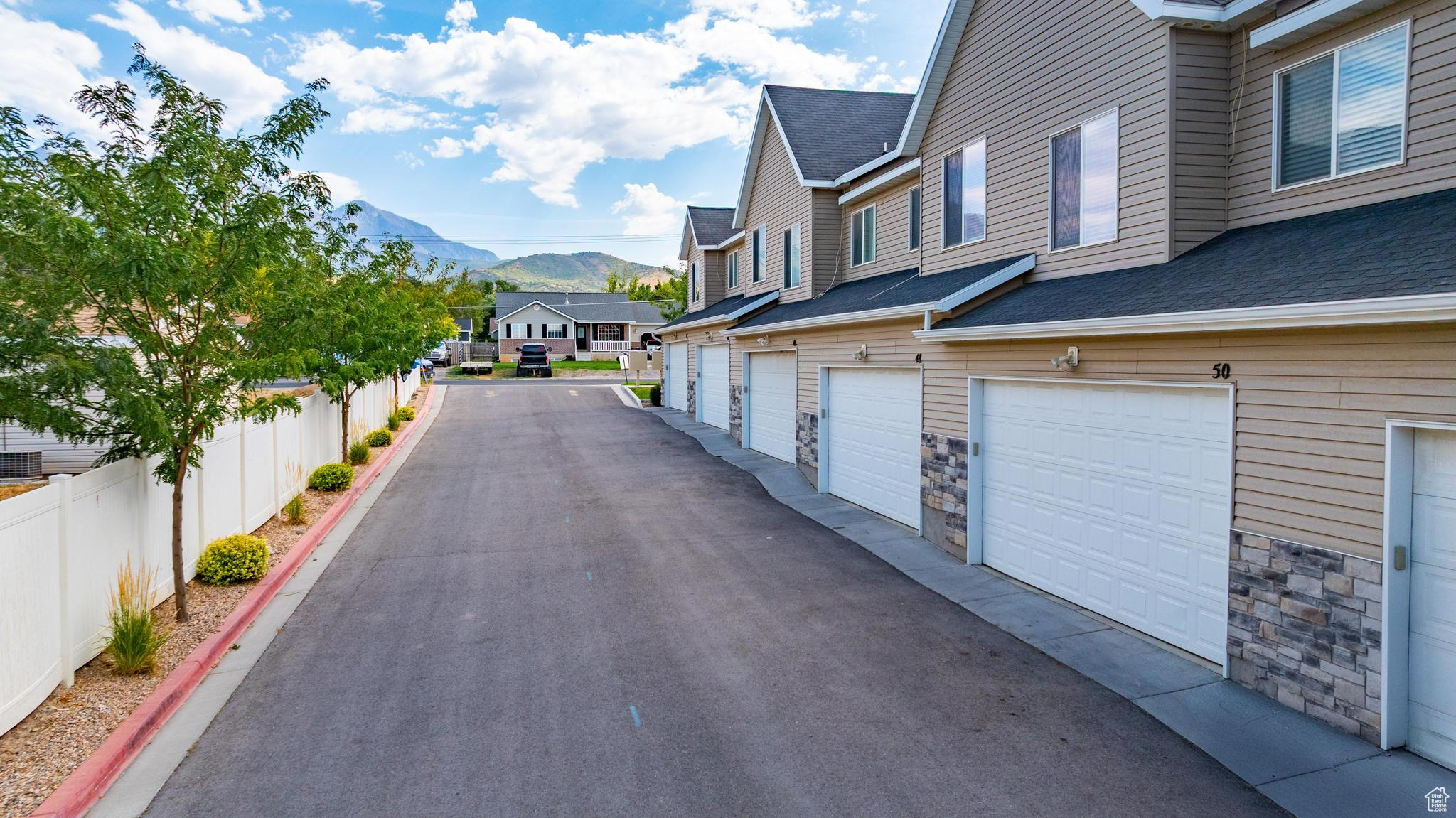 ORCHARD PARK TOWNHOM - Residential