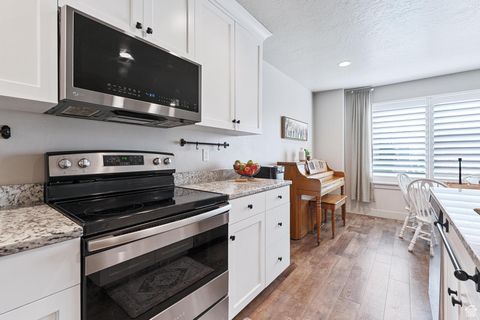 Tiny photo for 50 W 400 S, Santaquin, UT 84655 (MLS # 2109702)