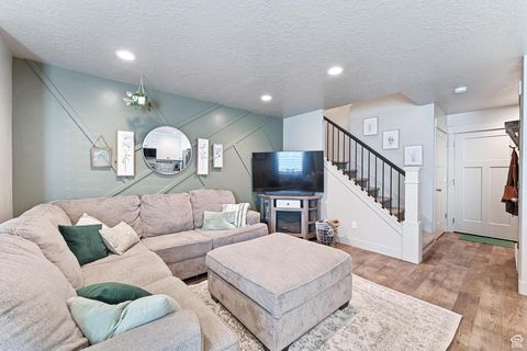 Tiny photo for 50 W 400 S, Santaquin, UT 84655 (MLS # 2109702)