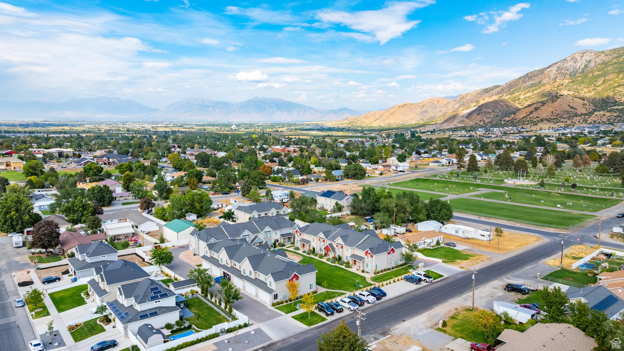 ORCHARD PARK TOWNHOM - Residential