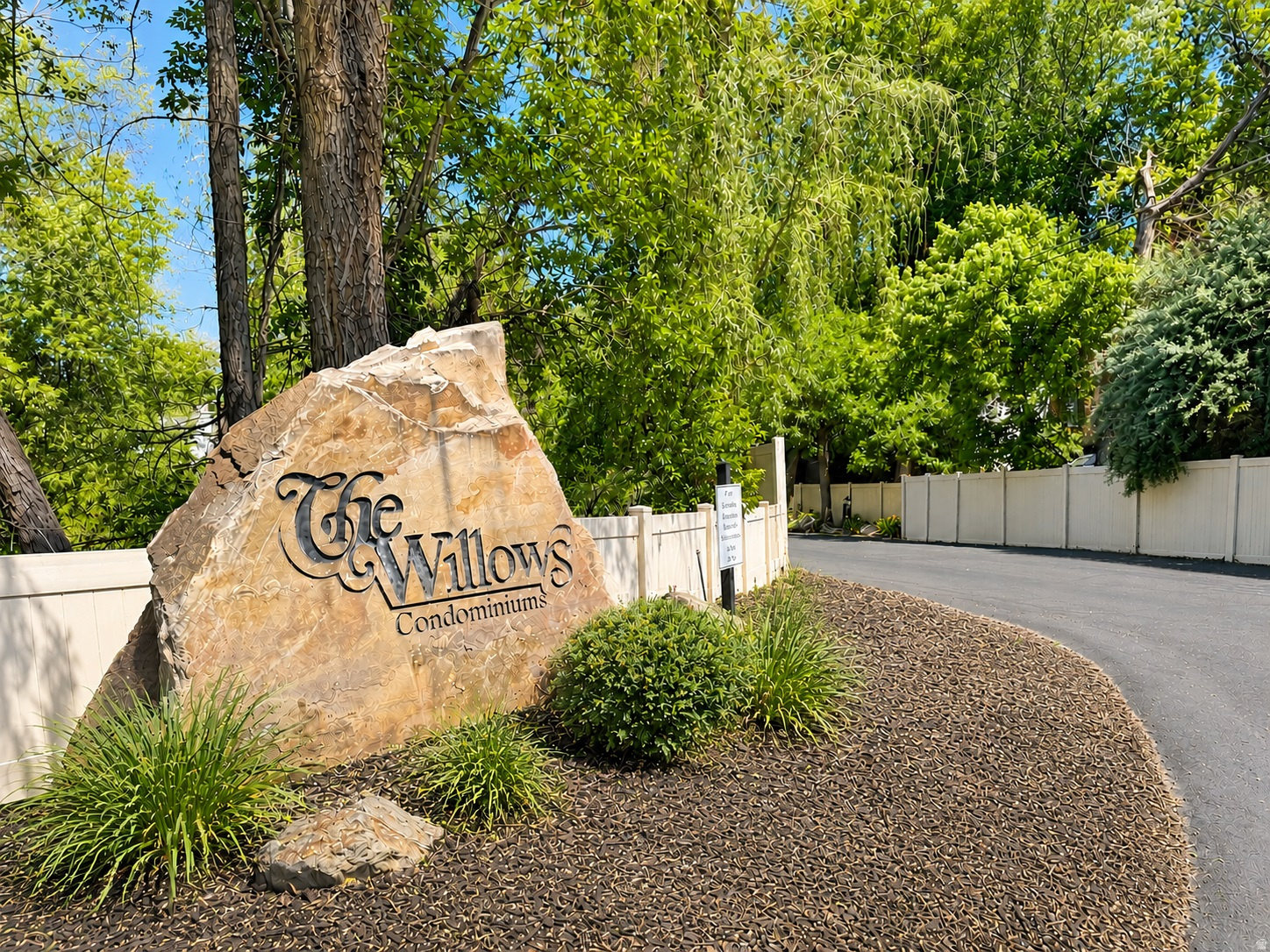 WILLOWS CONDM - Residential