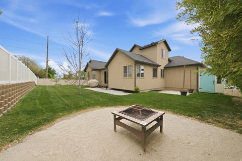 Tiny photo for 1118 N 580 St E, Pleasant Grove, UT 84062 (MLS # 2151131)