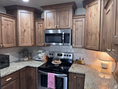 CRAIGS CORNER TOWNHOMES PRUD - Residential