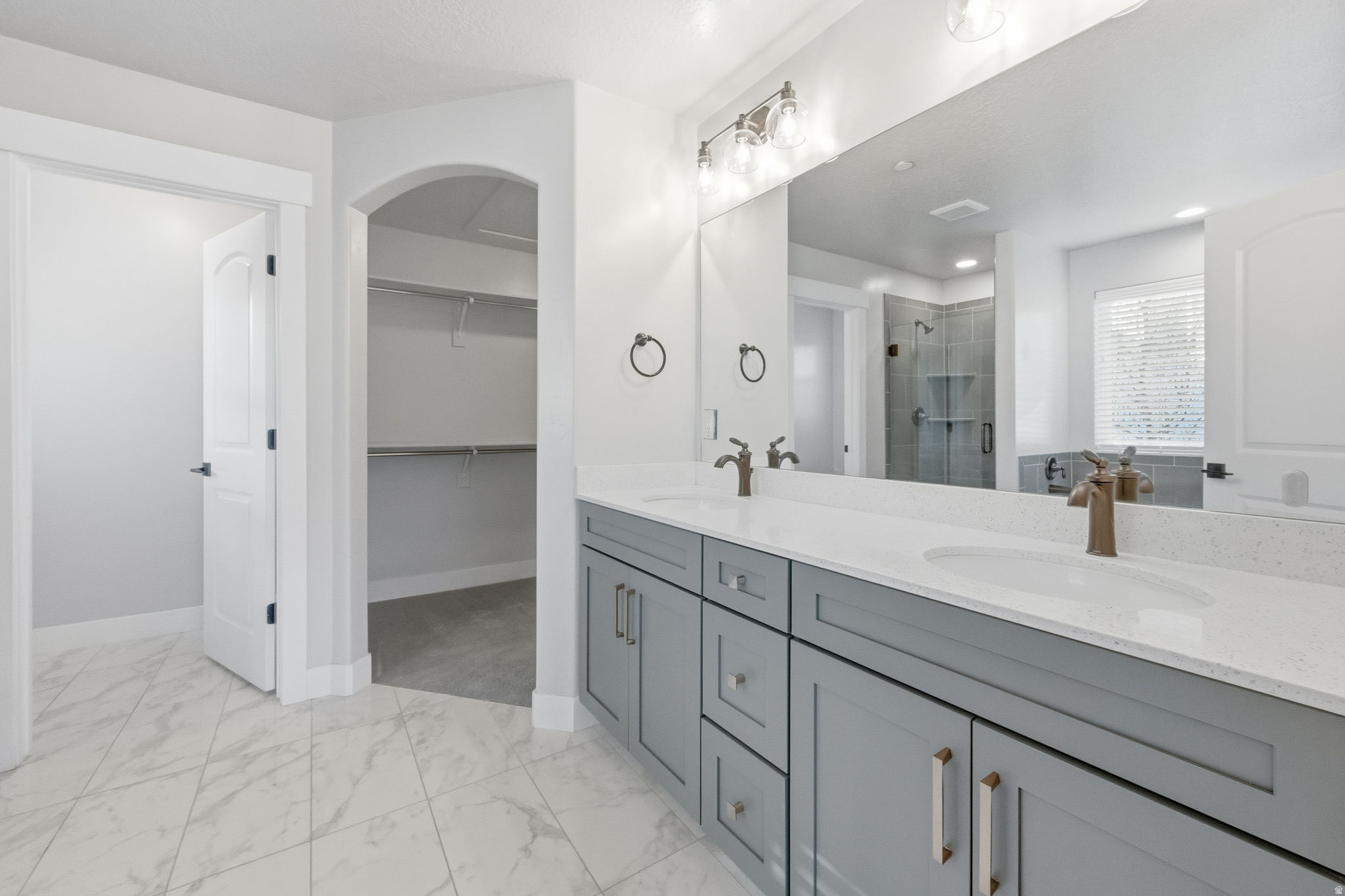 HIDDEN CANYON ESTATE - Residential