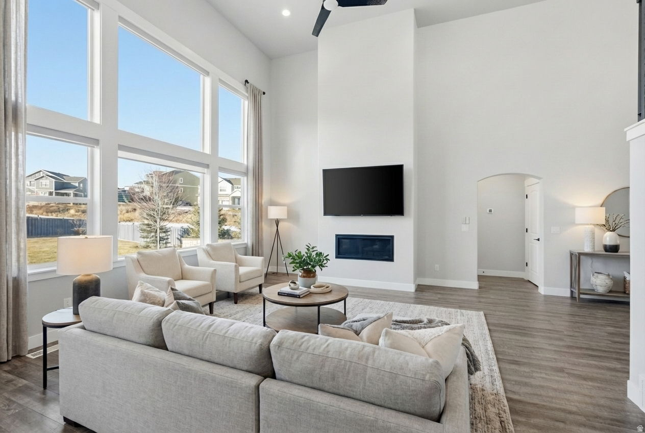 HIDDEN CANYON ESTATE - Residential