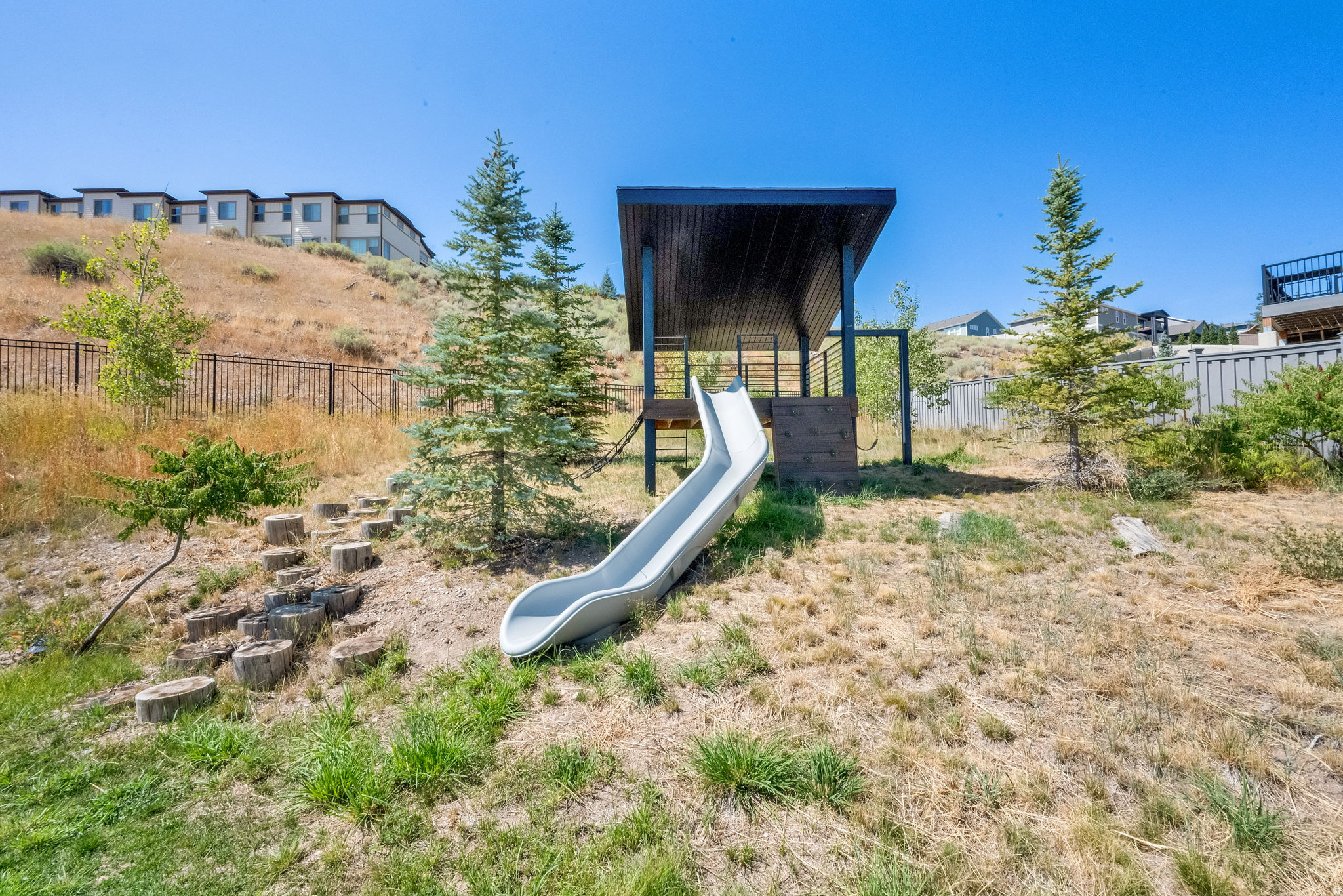 HIDDEN CANYON ESTATE - Residential