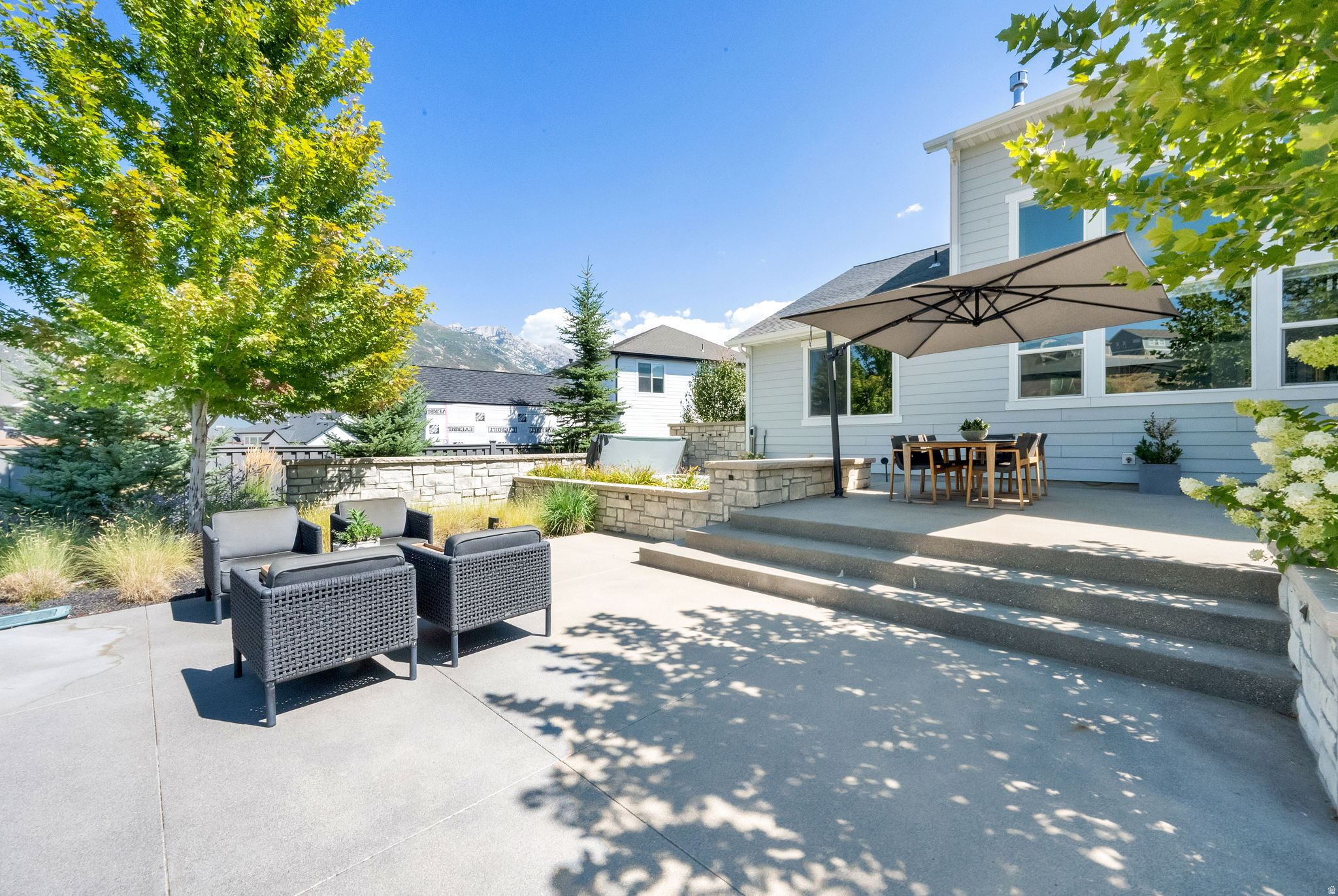 HIDDEN CANYON ESTATE - Residential