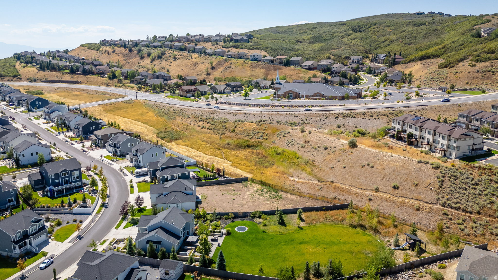 HIDDEN CANYON ESTATE - Residential
