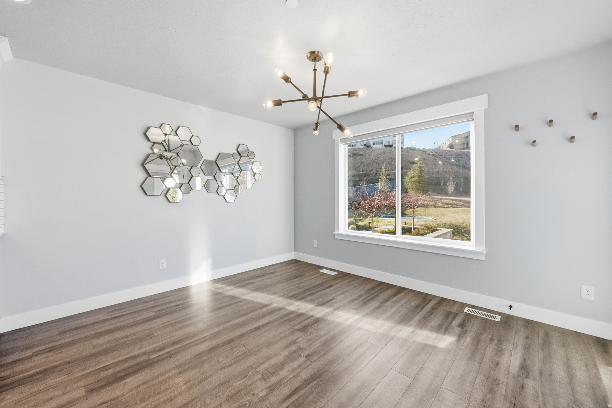 HIDDEN CANYON ESTATE - Residential