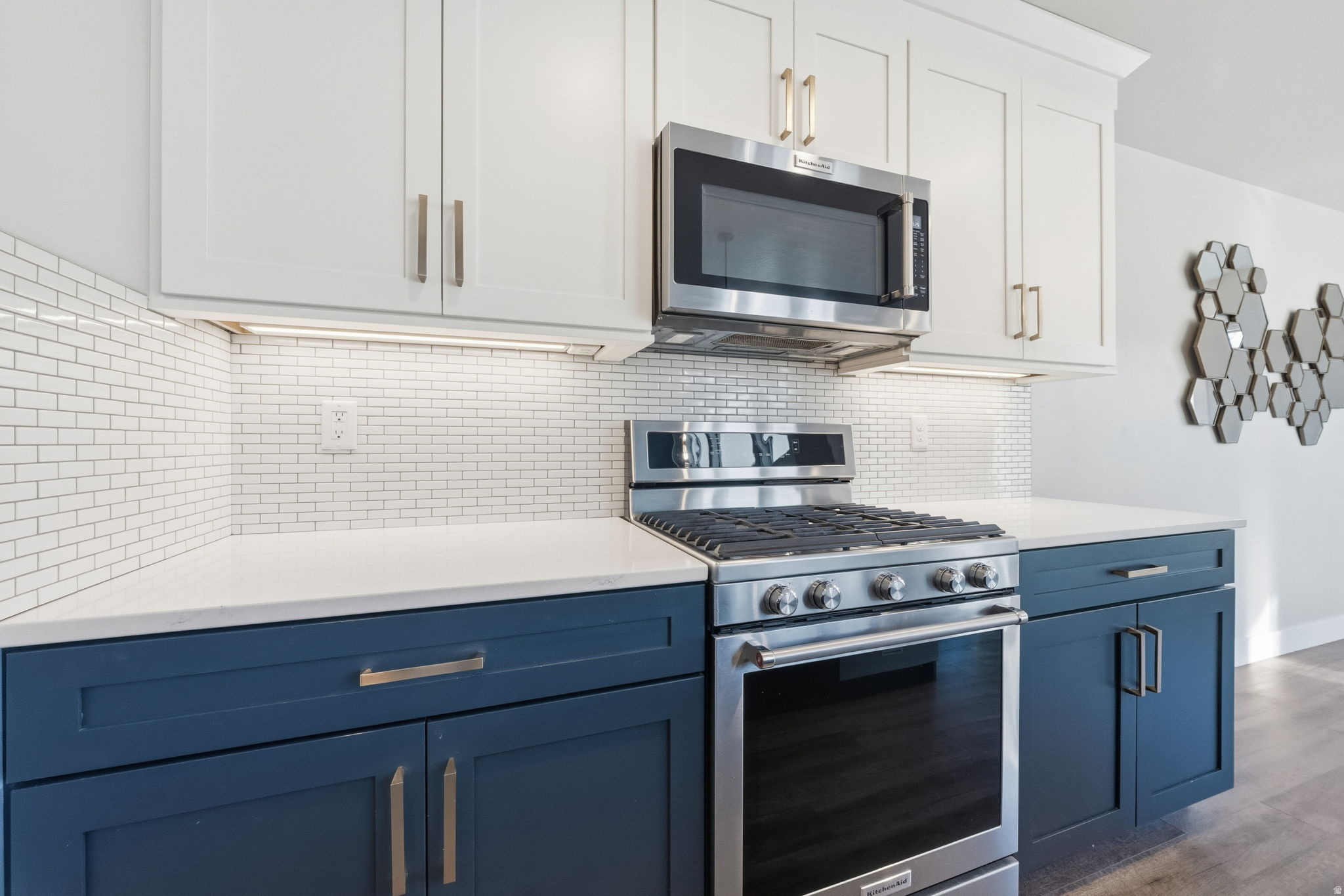 HIDDEN CANYON ESTATE - Residential