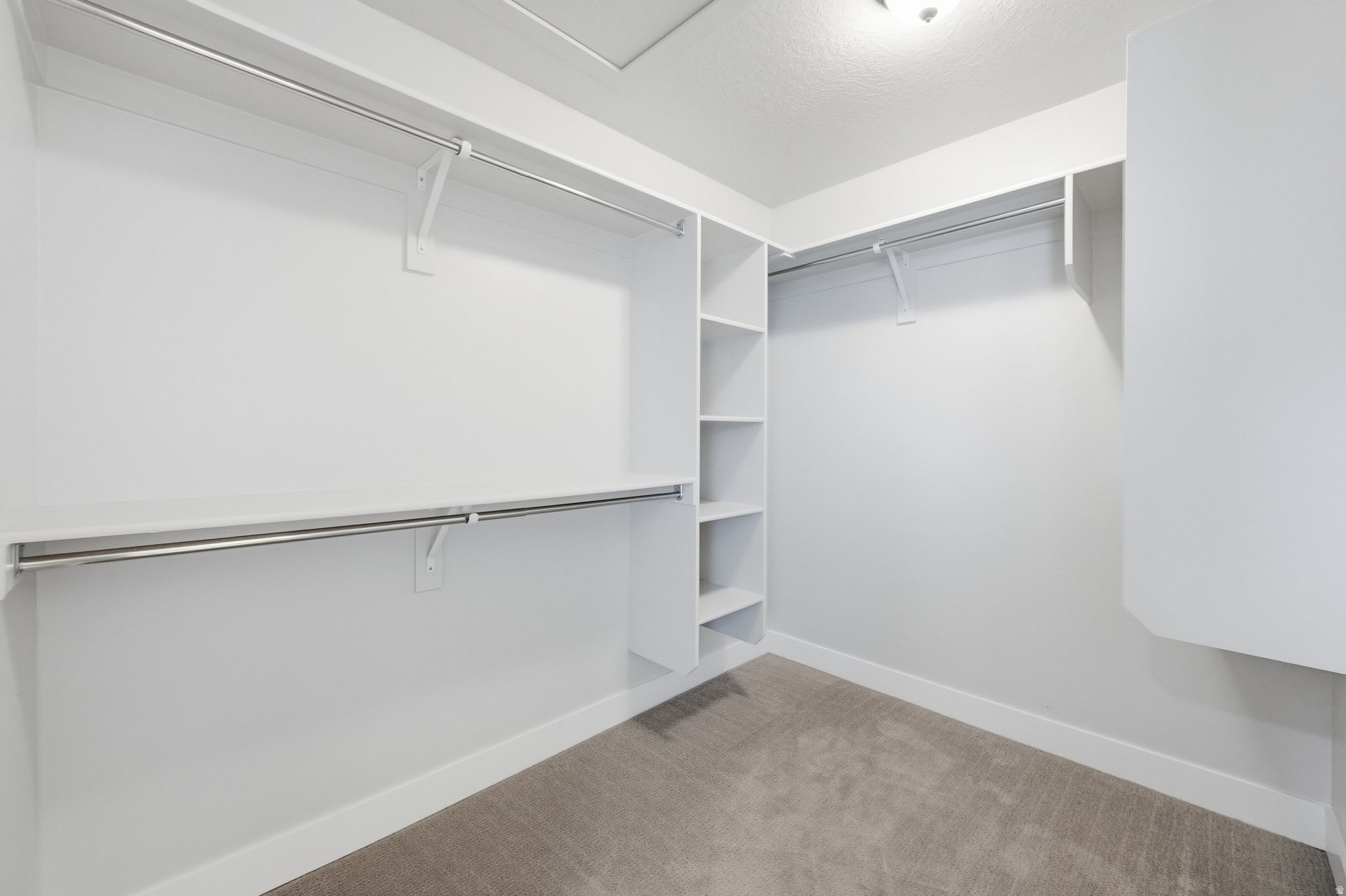 HIDDEN CANYON ESTATE - Residential