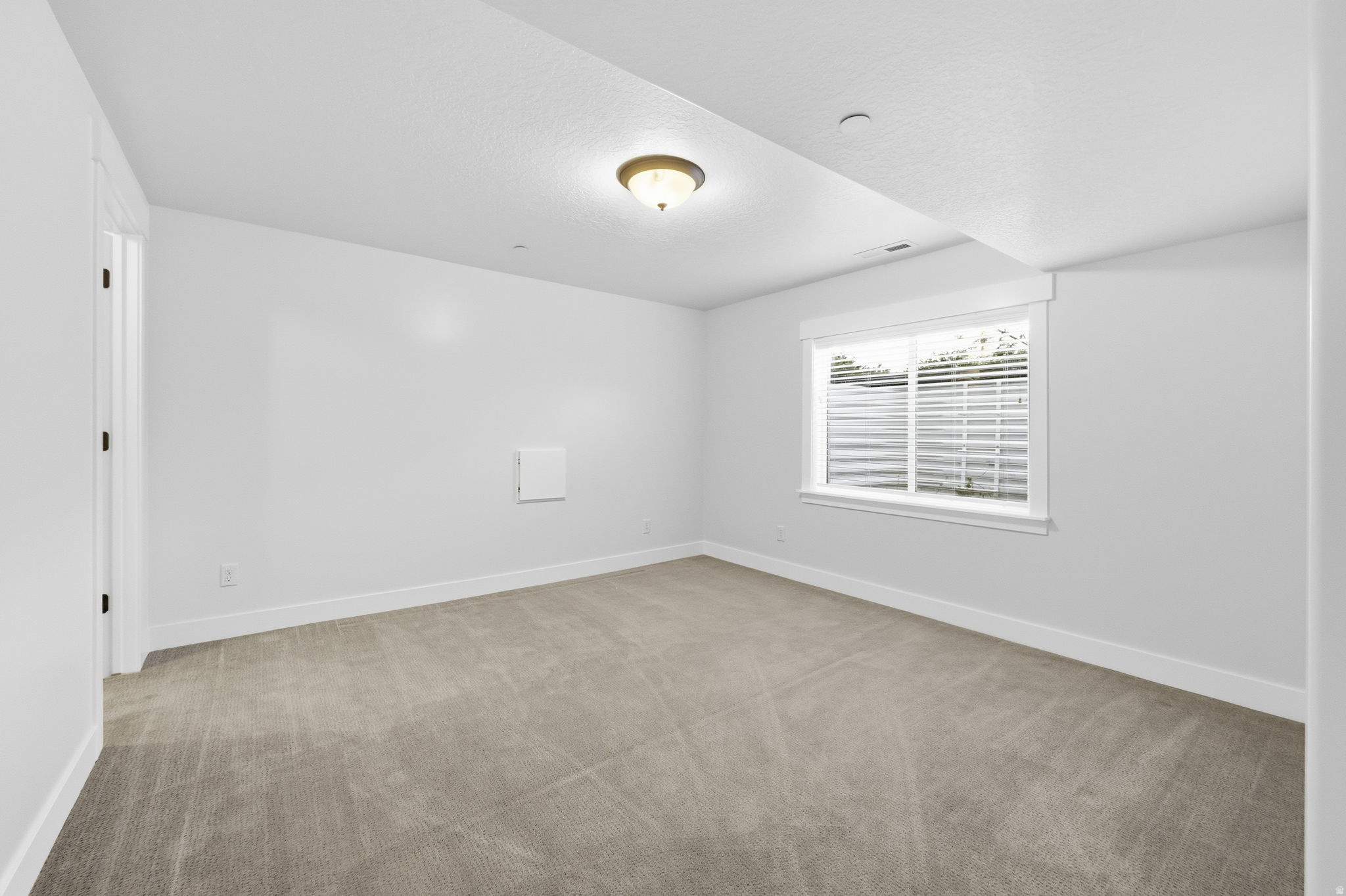 HIDDEN CANYON ESTATE - Residential