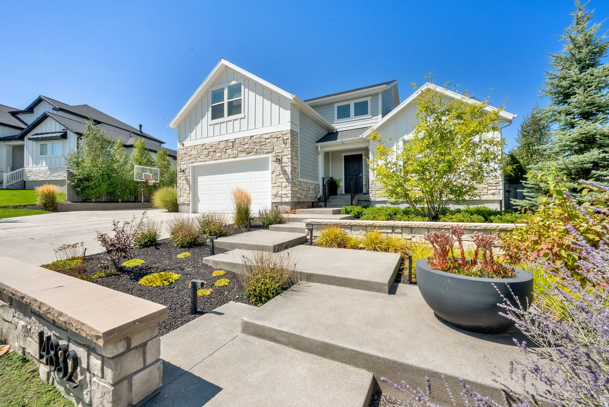 HIDDEN CANYON ESTATE - Residential