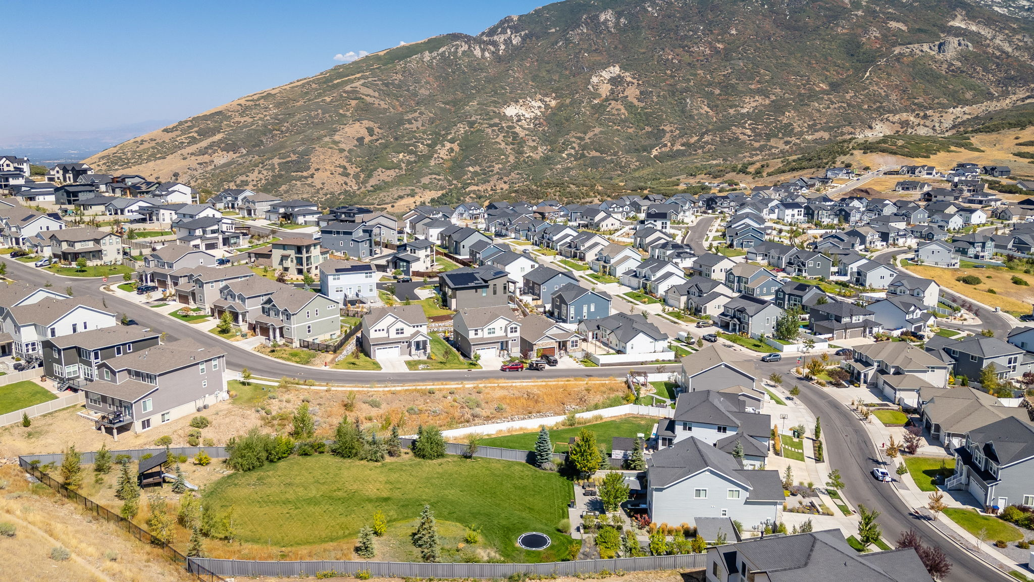 HIDDEN CANYON ESTATE - Residential