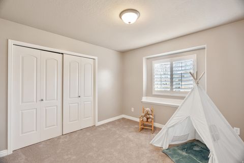 Tiny photo for 589 W 25 N, Clearfield, UT 84015 (MLS # 2136349)