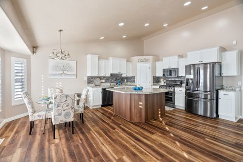 Tiny photo for 589 W 25 N, Clearfield, UT 84015 (MLS # 2136349)
