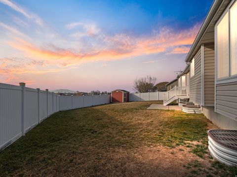Tiny photo for 589 W 25 N, Clearfield, UT 84015 (MLS # 2136349)