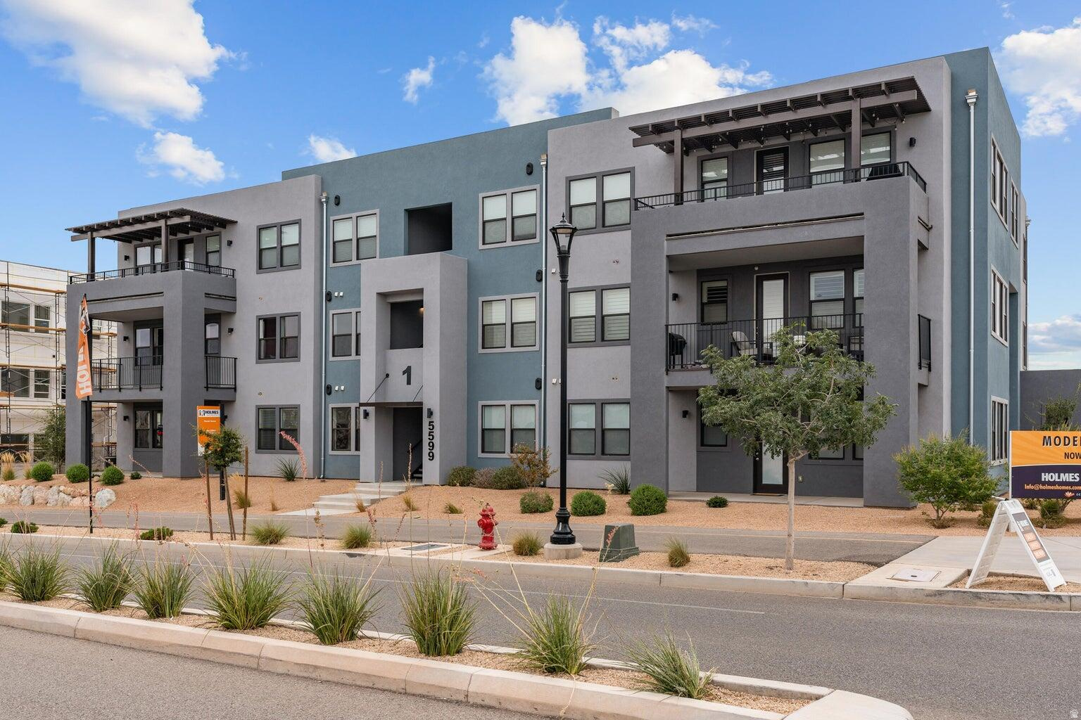 DESERT COLOR - Residential