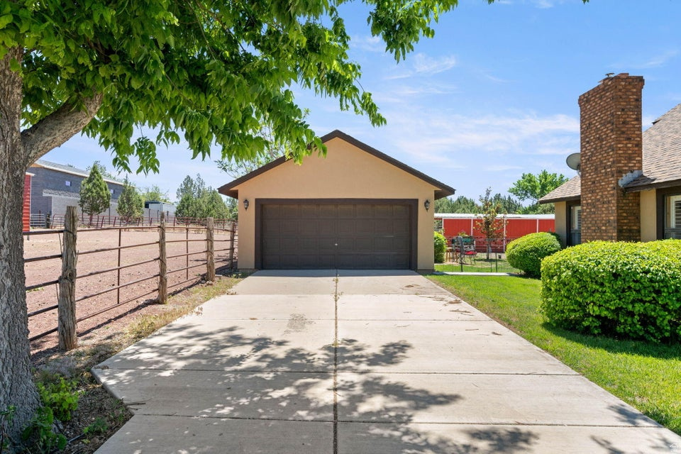 DAMMERON VALLEY HOMESTEADS - Residential