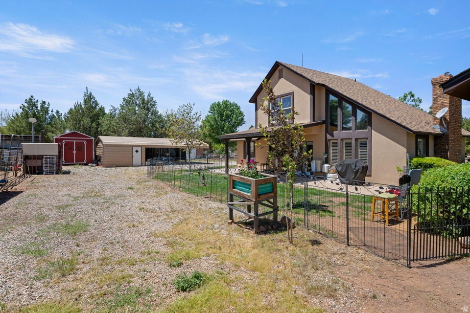DAMMERON VALLEY HOMESTEADS - Residential