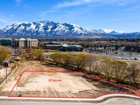 Photo of 10827 S 1055 W, South Jordan, UT 84095 (MLS # 2115669) Photo of 10827 S 1055 W, South Jordan, UT 84095 (MLS # 2115669)