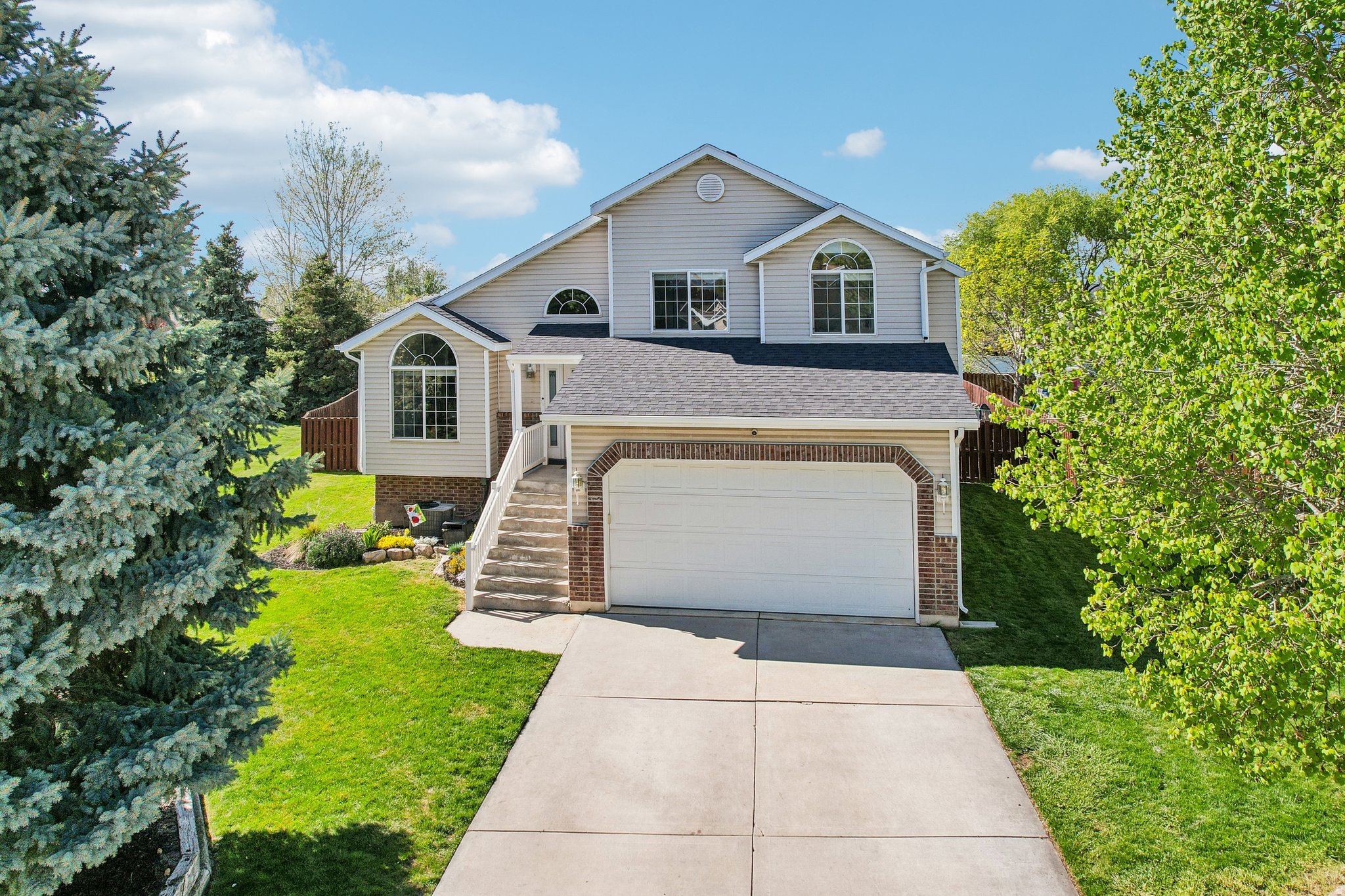 SIERRA ESTATES - Residential