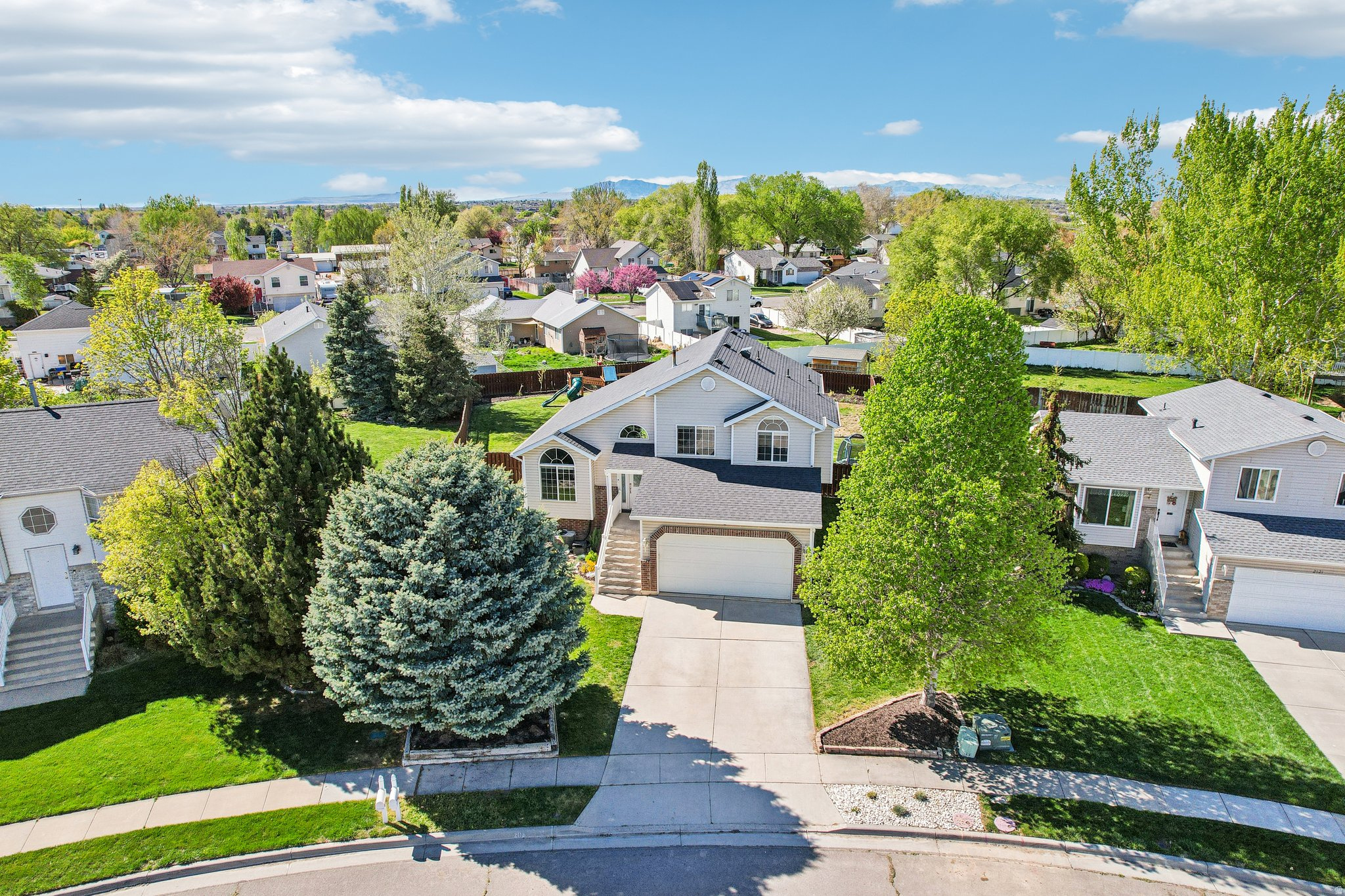 SIERRA ESTATES - Residential