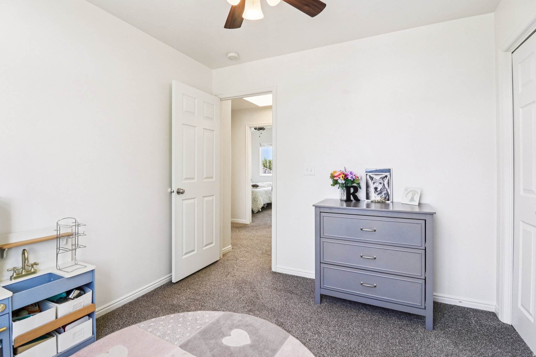 SIERRA ESTATES - Residential