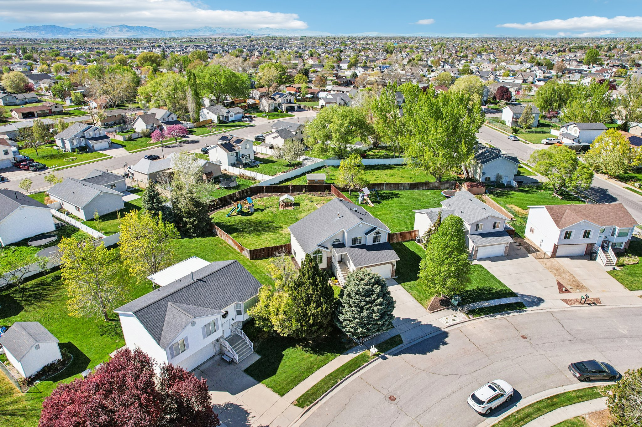 SIERRA ESTATES - Residential