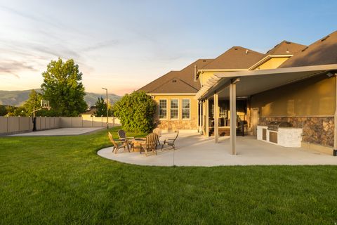 Tiny photo for 655 N JESSI'S MEADOW DR, West Bountiful, UT 84087 (MLS # 2174085)
