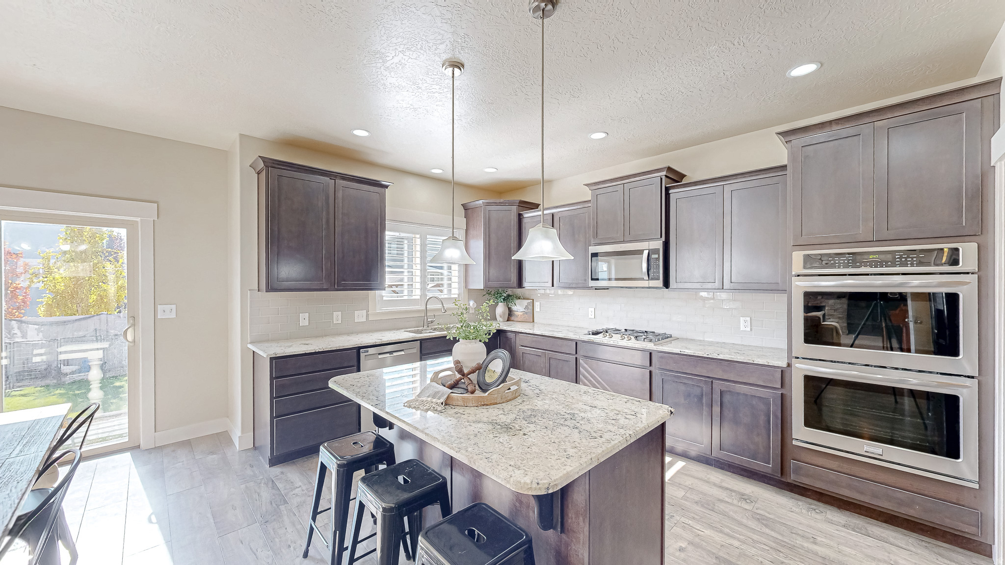 QUAIL BROOK ESTATES - Residential