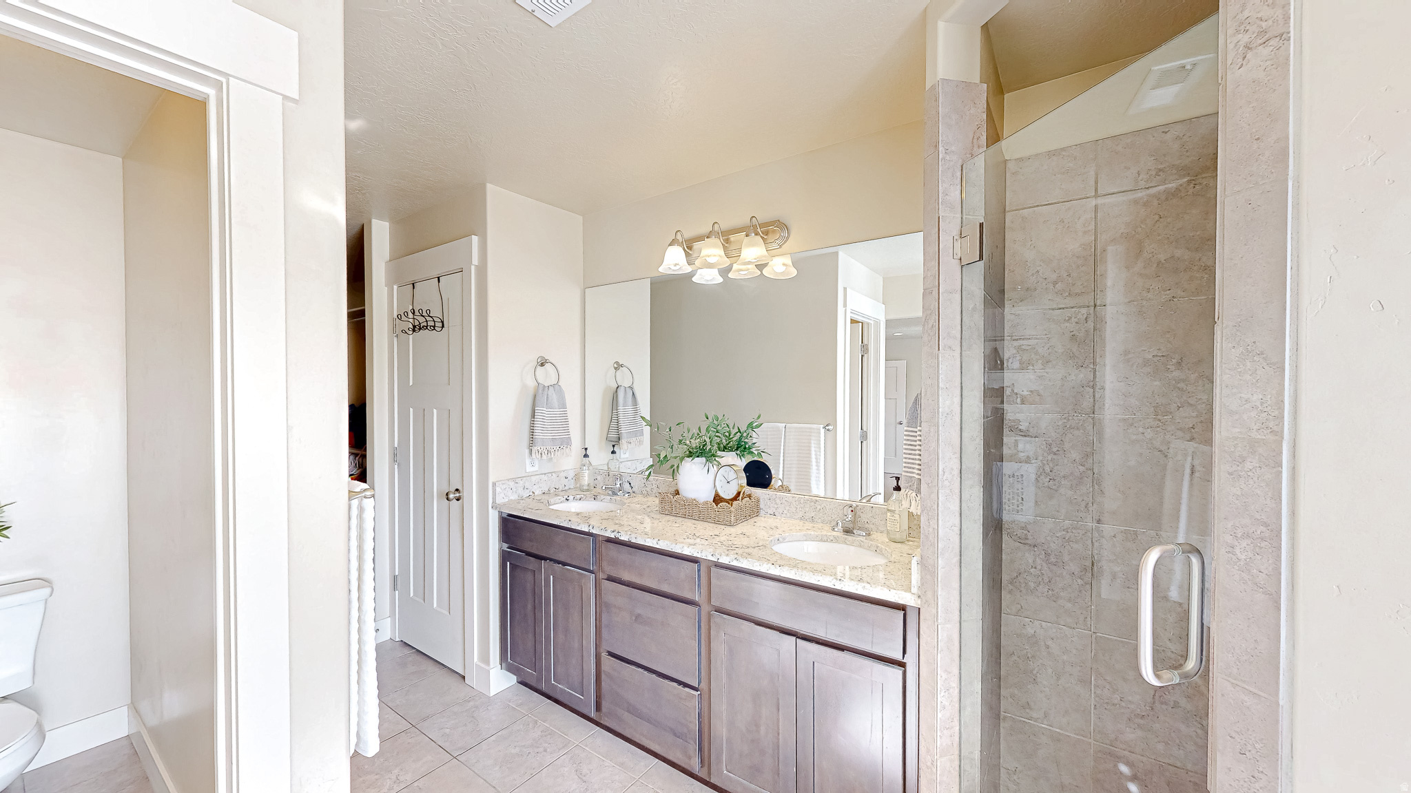 QUAIL BROOK ESTATES - Residential