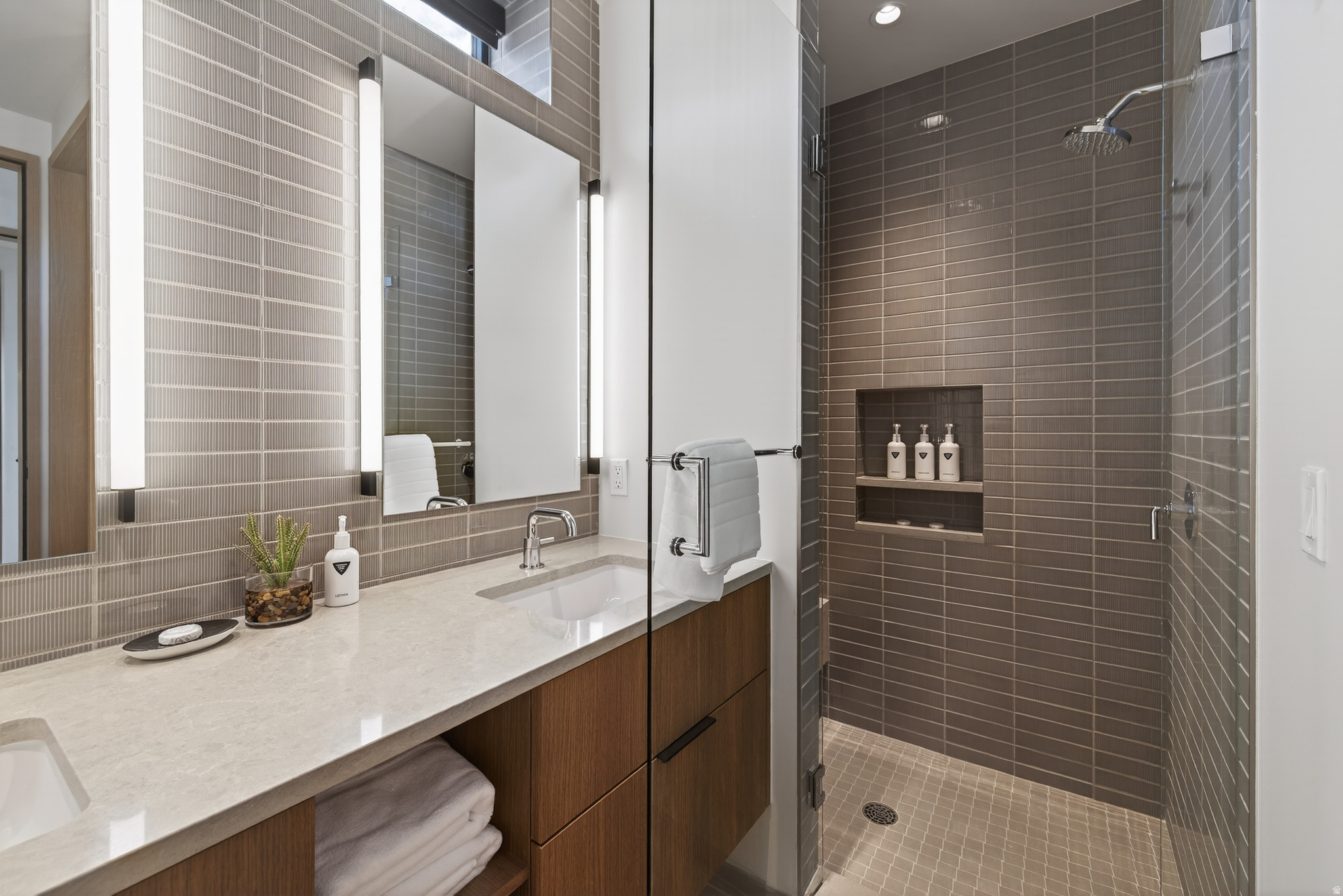 LIONSBACK RESORT - Residential