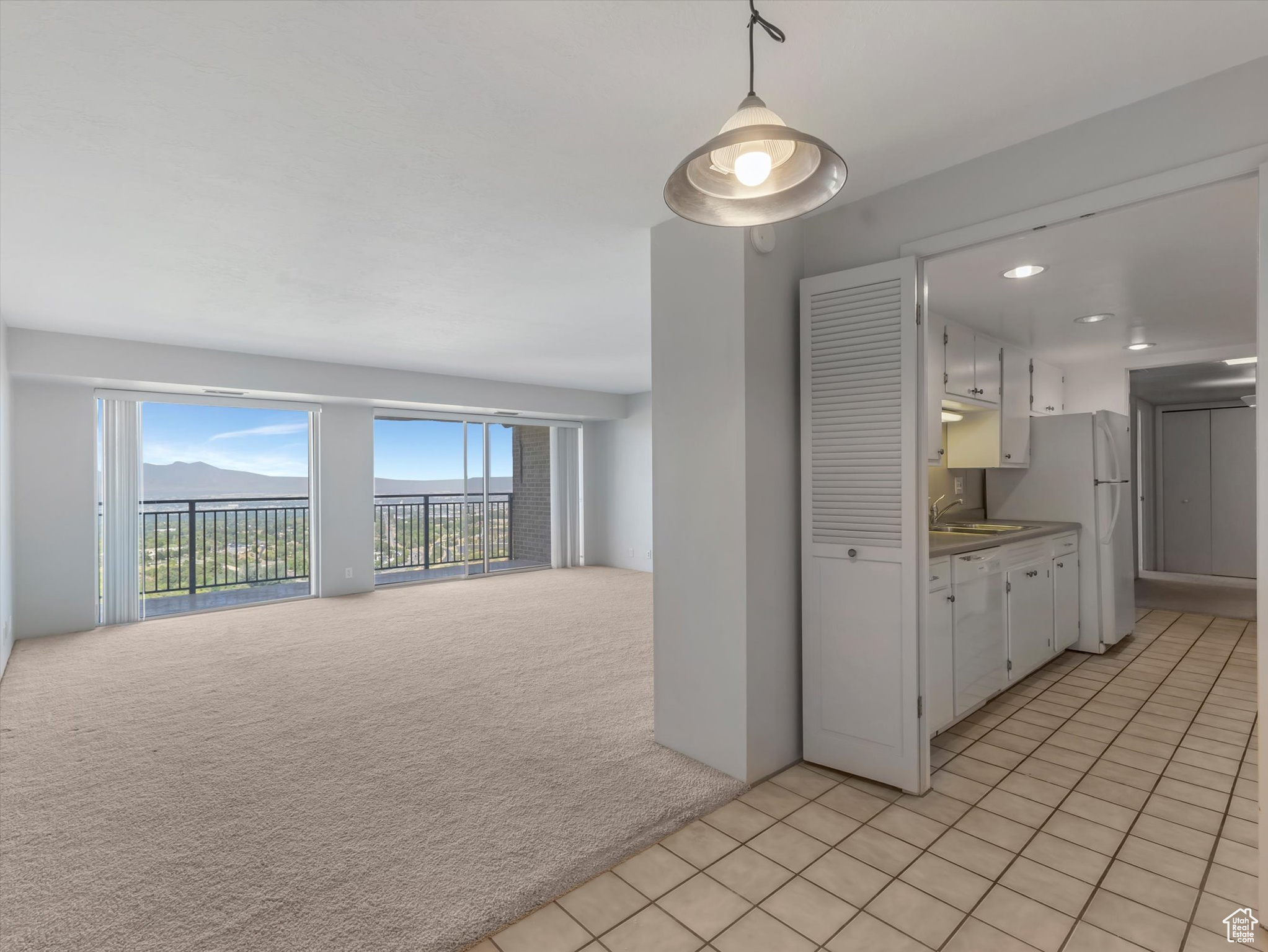 CANYON CREST - Residential