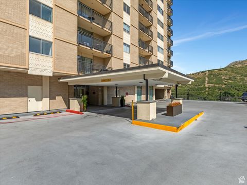 Tiny photo for 875 S DONNER WAY #1402, Salt Lake City, UT 84108 (MLS # 2101705)