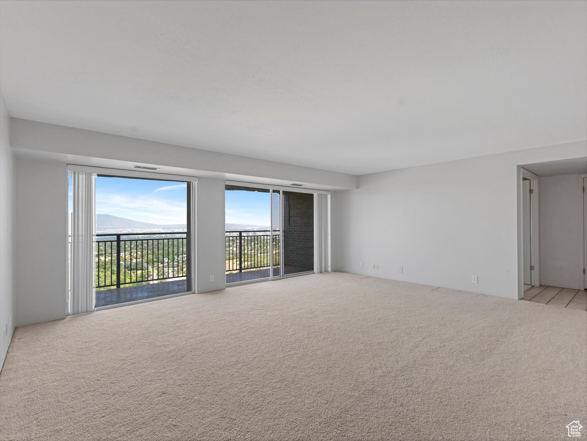 CANYON CREST - Residential