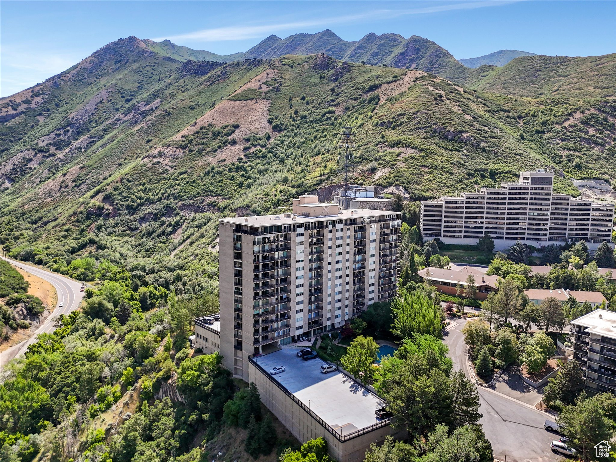 CANYON CREST - Residential