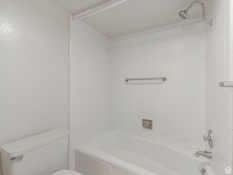 Tiny photo for 875 S DONNER WAY #1402, Salt Lake City, UT 84108 (MLS # 2101705)