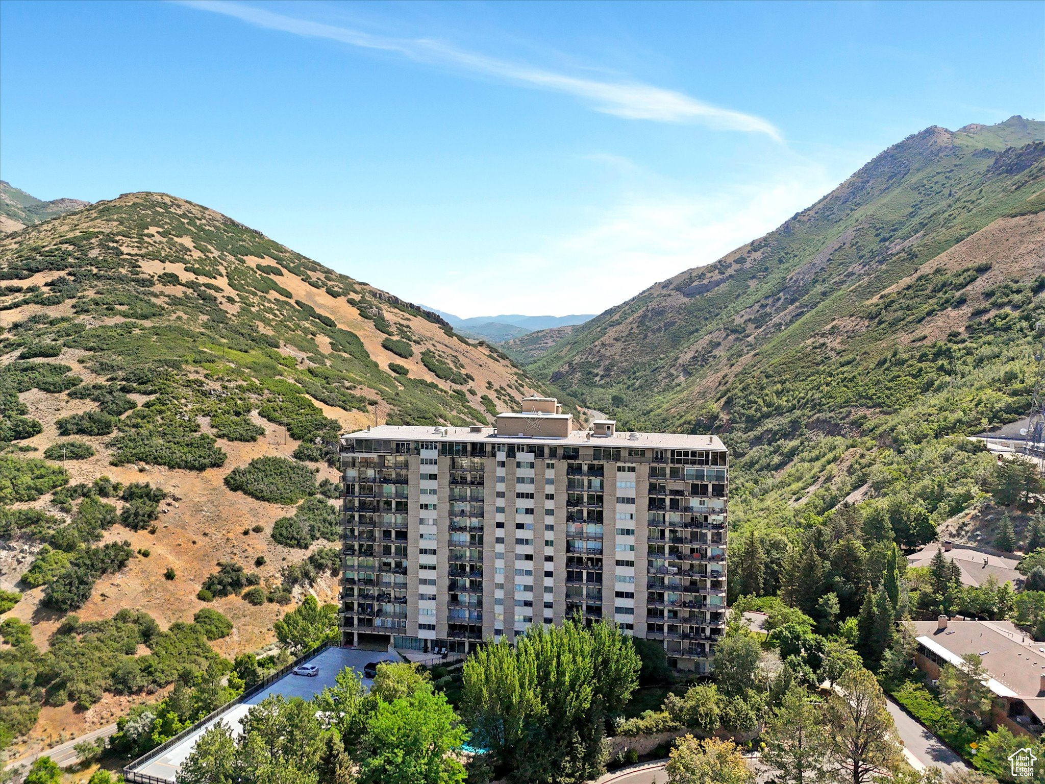 CANYON CREST - Residential